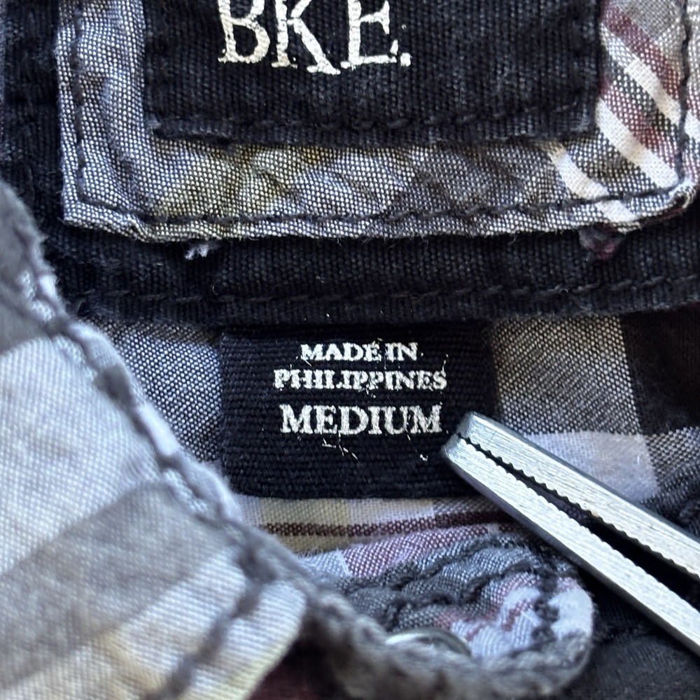 BKE Slim Fit Stretch‎ Plaid Snap Shirt Mens Medium Western Double-Stitched Yoke - Picture 4 of 13